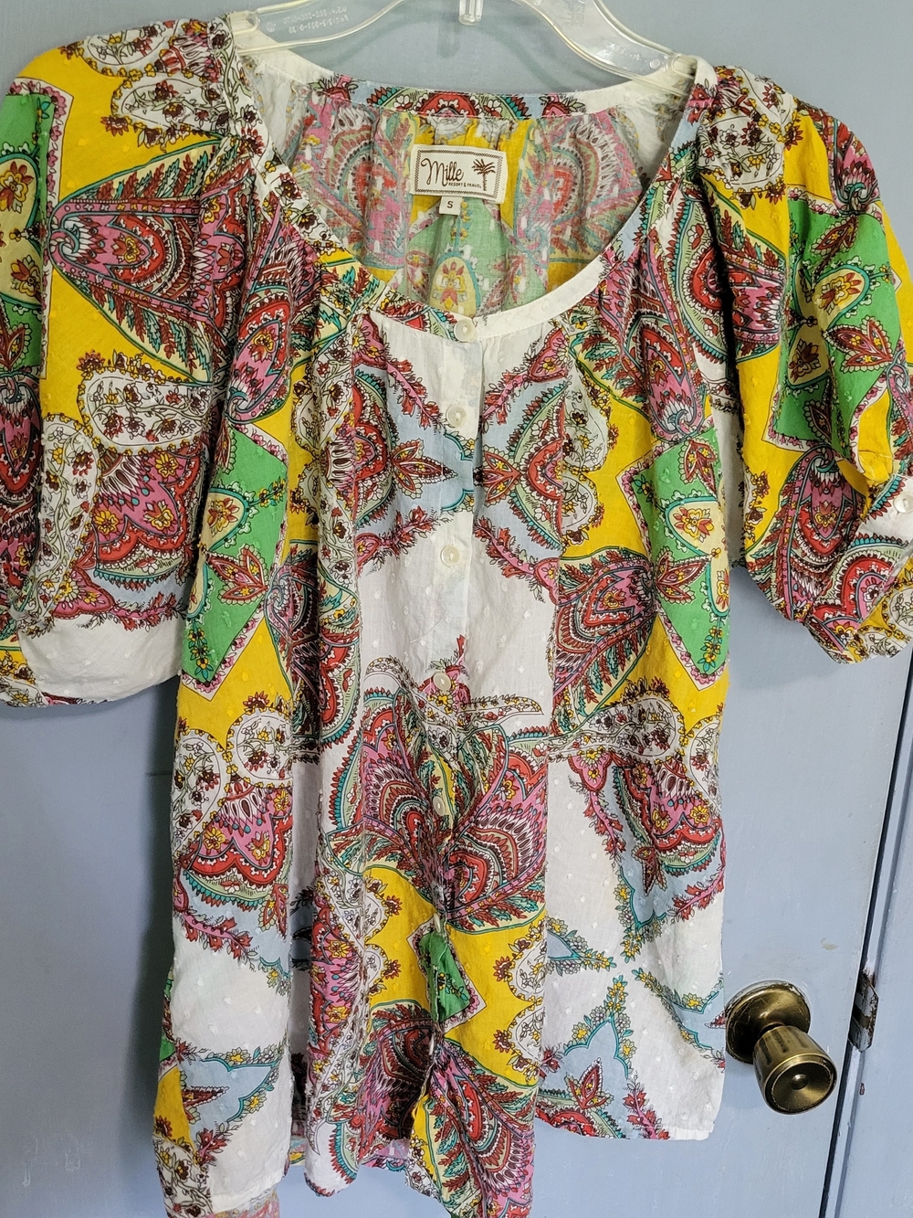 Mille Resortwear Size Small Yellow Paisley Puff-Sleeve Blouse